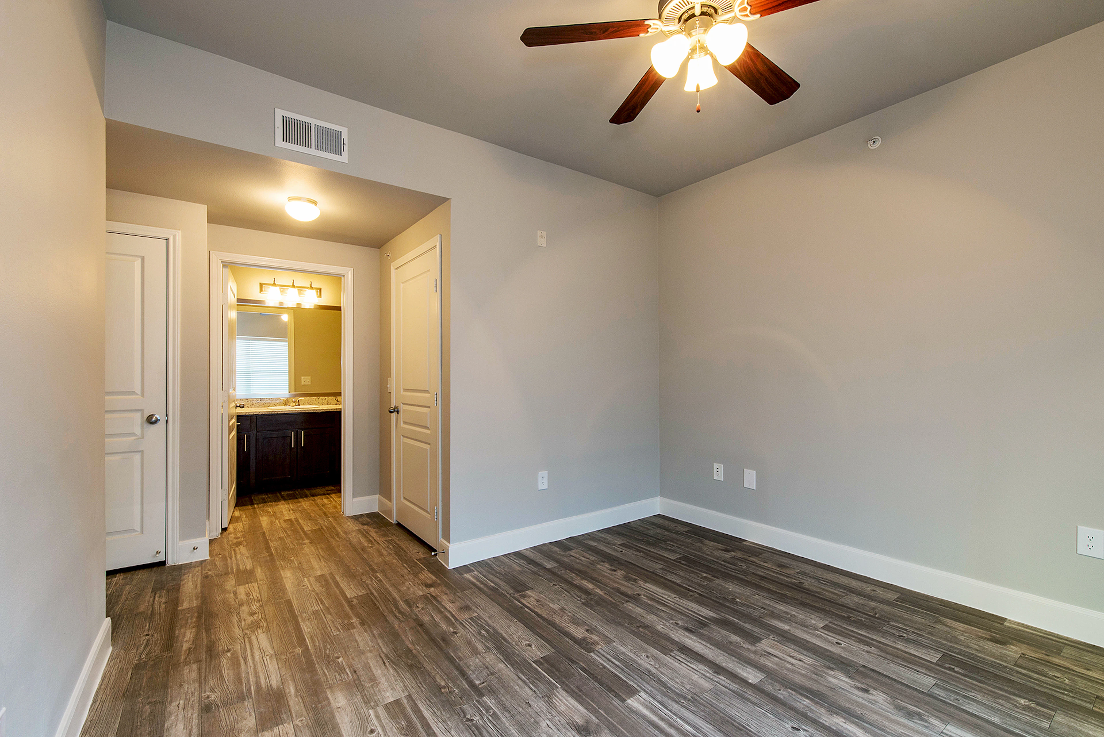 Interior de apartamento en The Cape, Tomball, TX.