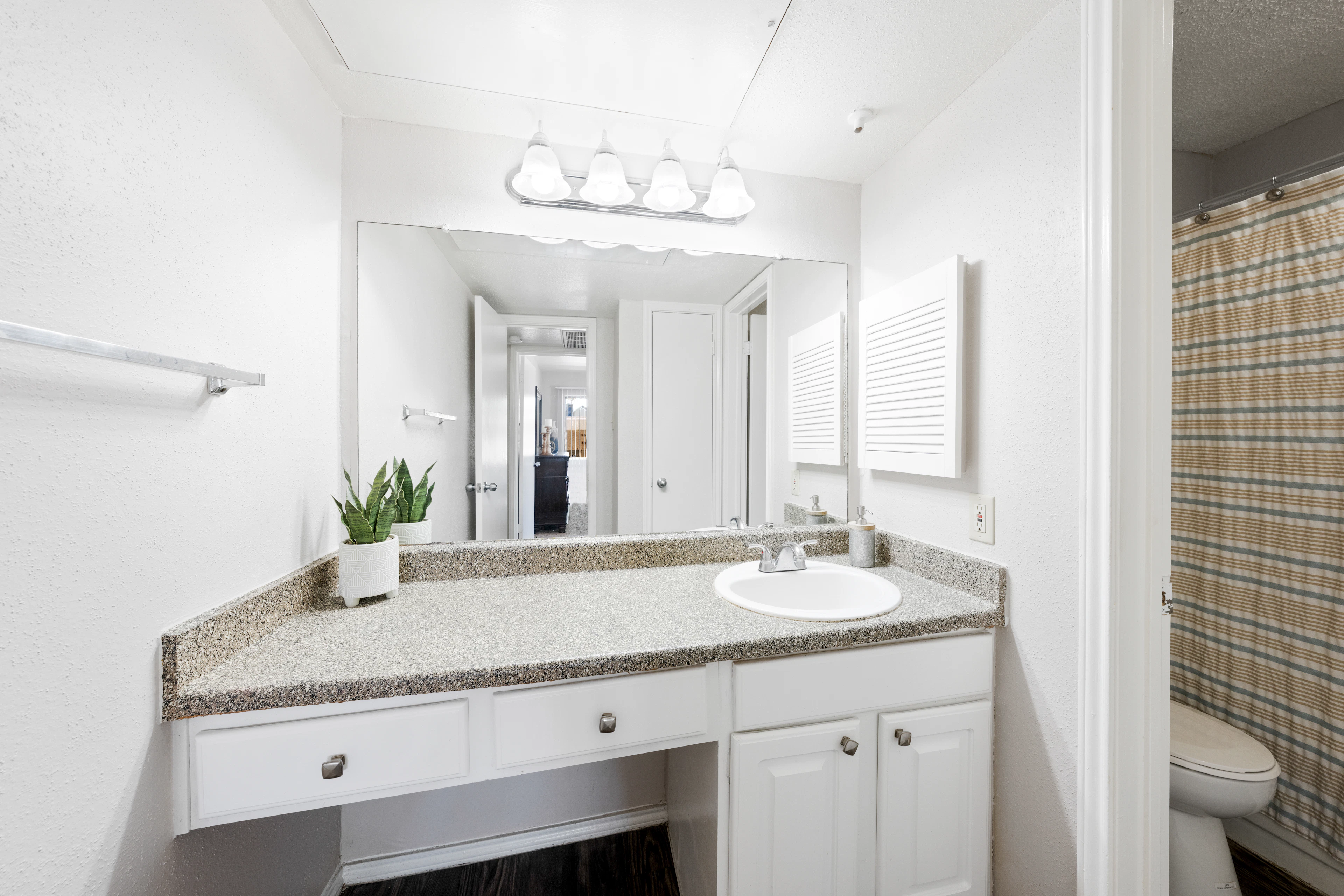 Chandler's Mill apartment interior in Corpus Christi, TX.