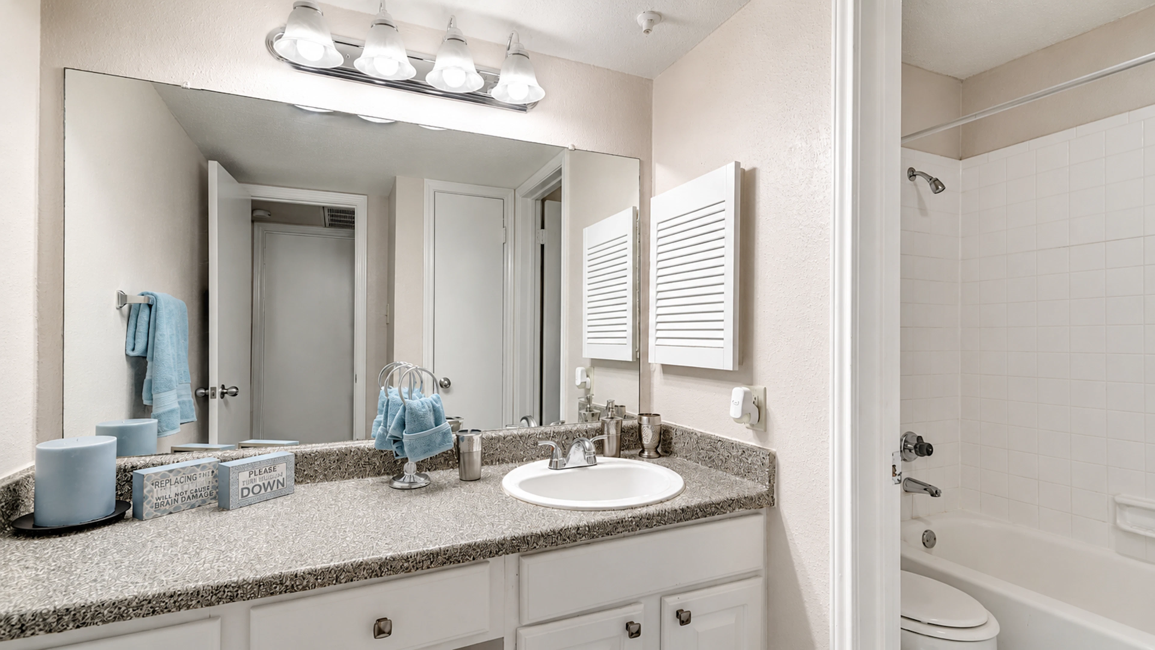 Chandler's Mill apartment interior in Corpus Christi, TX.