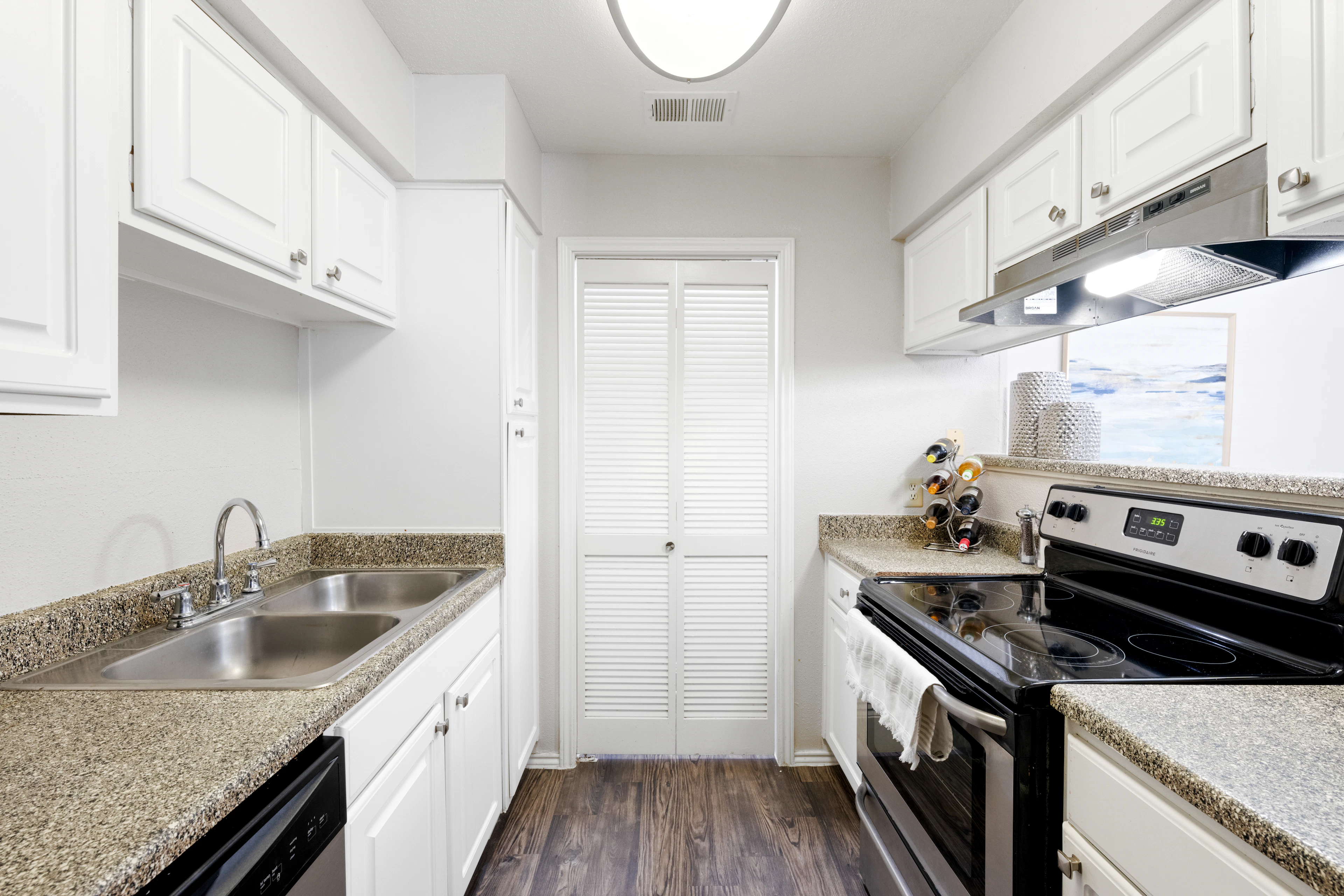 Chandler's Mill apartment interior in Corpus Christi, TX.