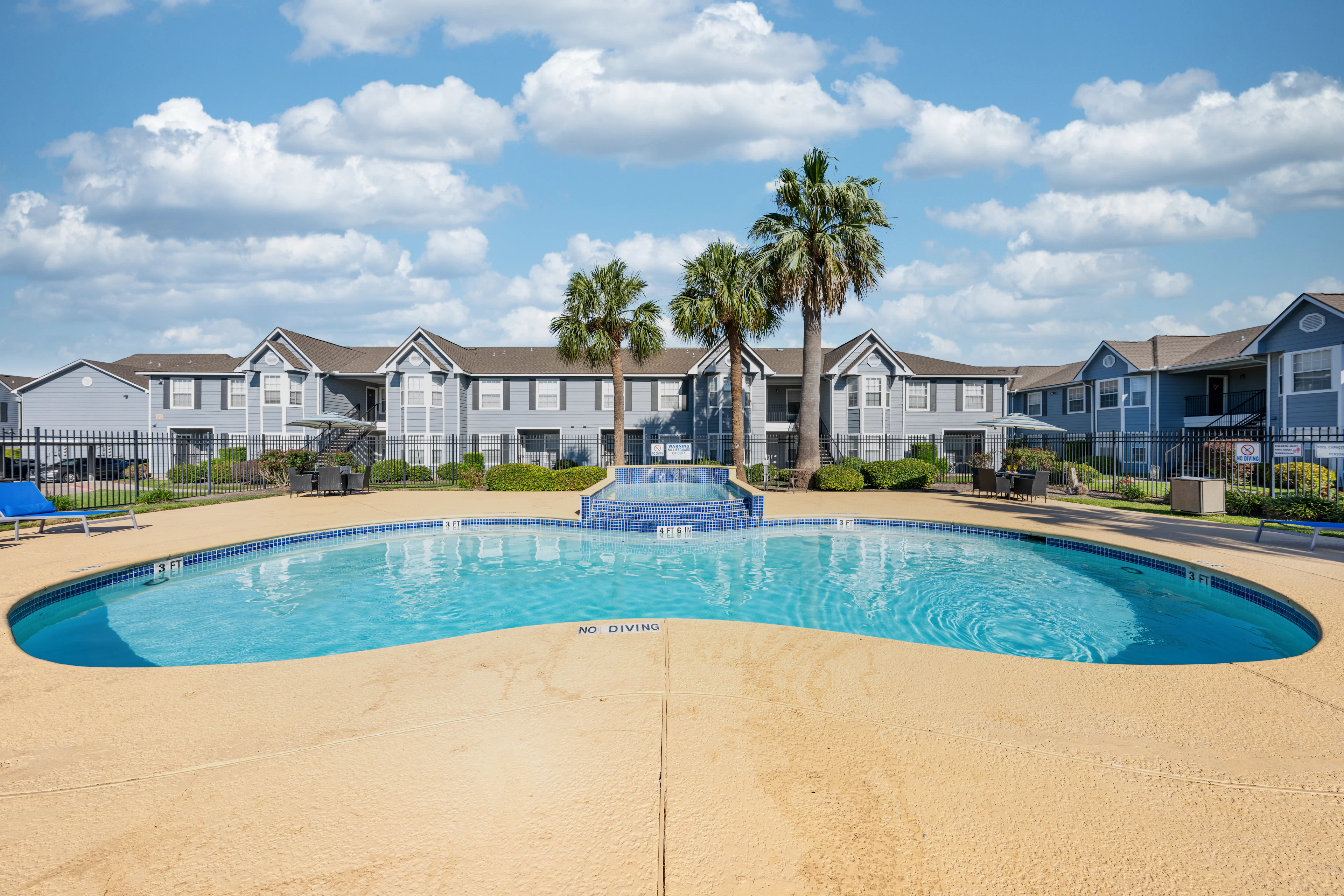 Limited-time 16-month lease specials at Crosswinds – 1BR from $850, 2BR from $1,190.