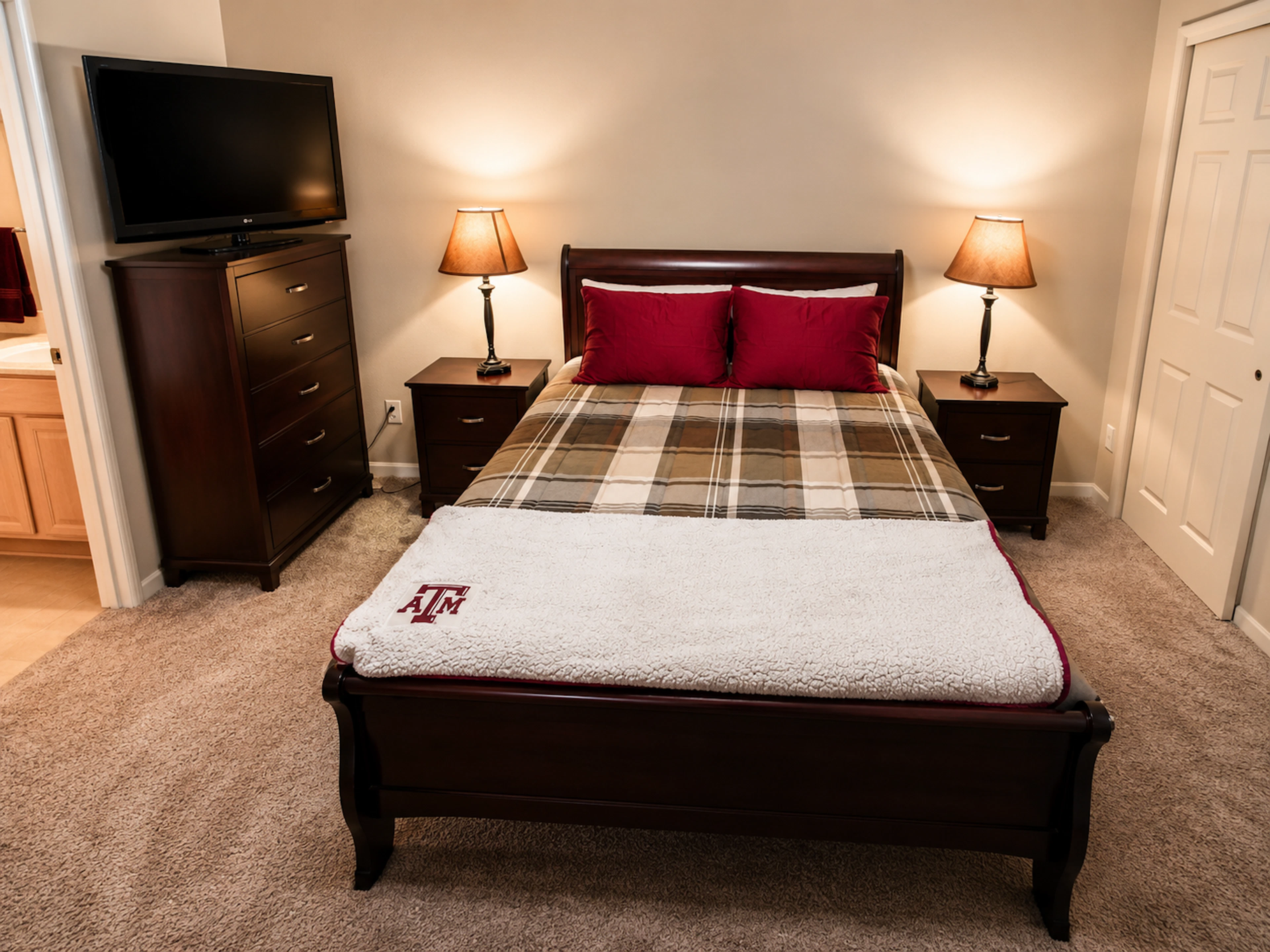 Midtown & Fox Meadows apartment in College Station, TX.