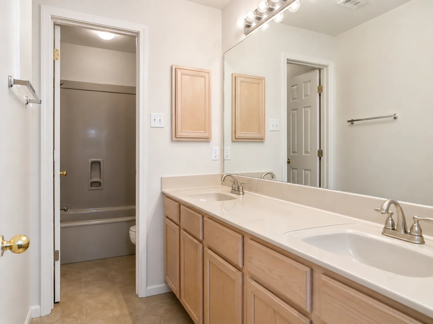 Midtown & Fox Meadows apartment in College Station, TX.