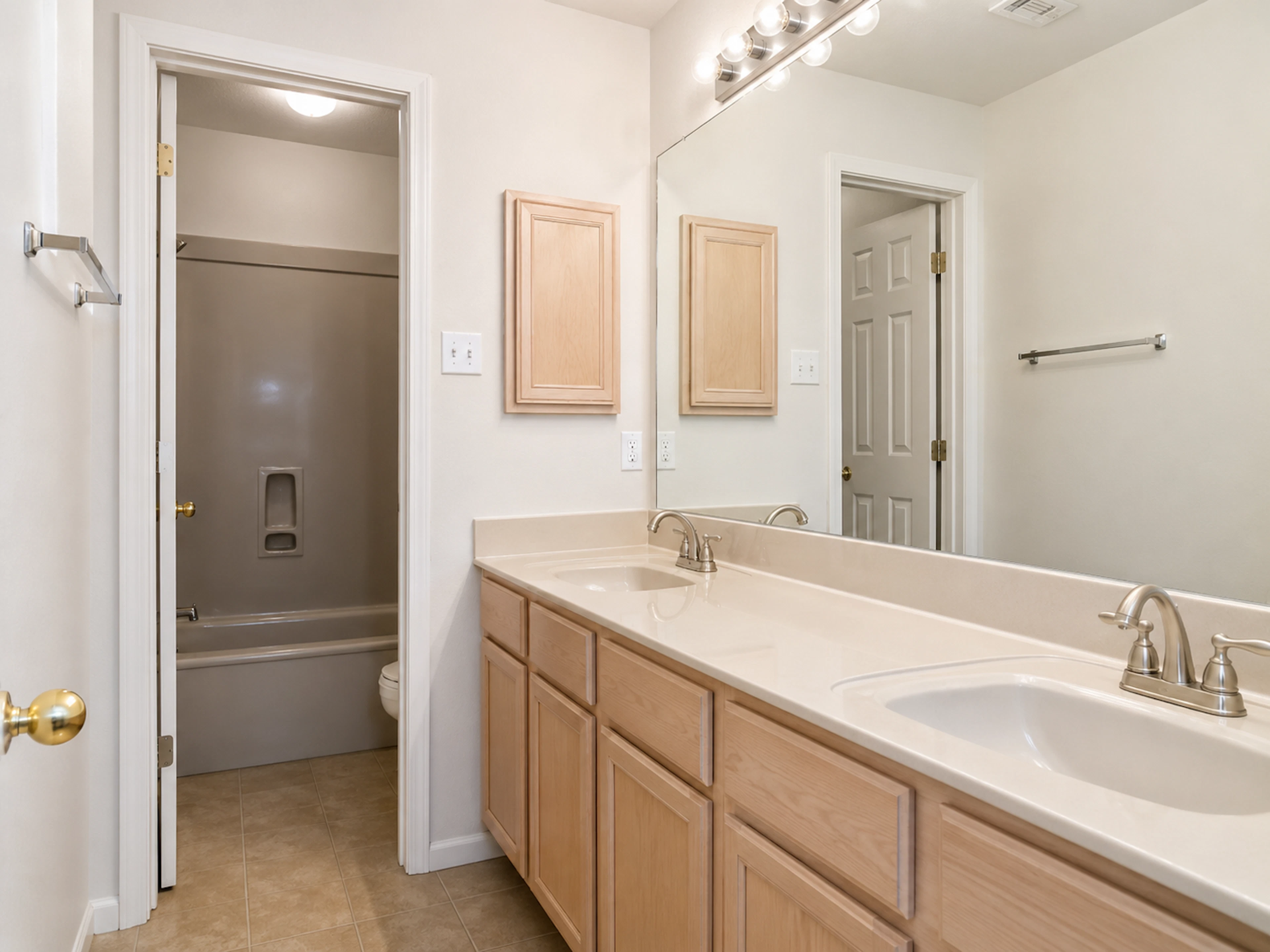 Midtown & Fox Meadows apartment in College Station, TX.