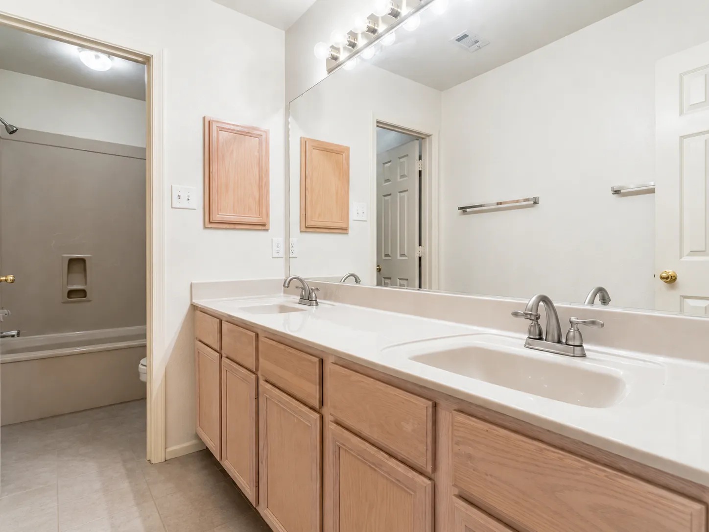 Midtown & Fox Meadows apartment in College Station, TX.