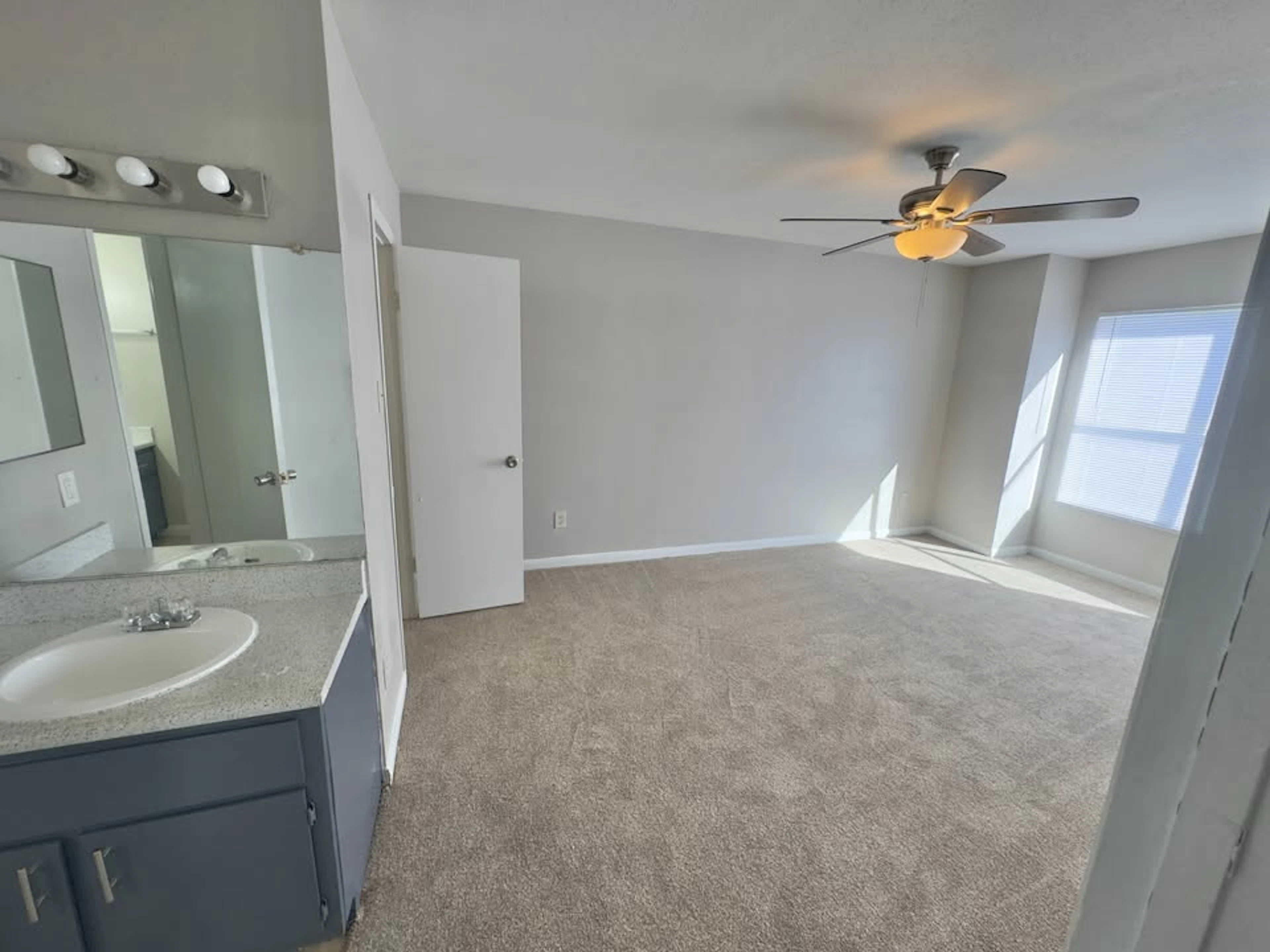 Interior de apartamento en Tierra Del Sol, Houston, TX.