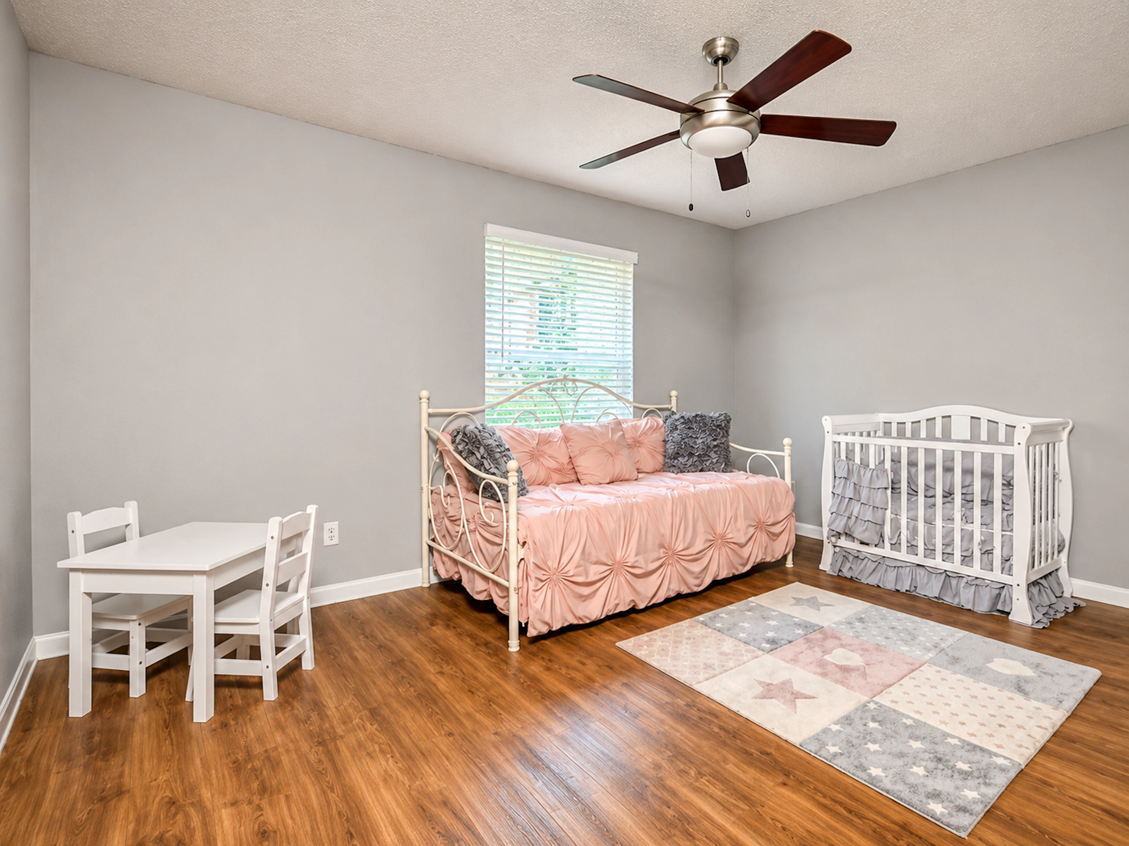 Walnut Creek apartment interior in Houston, TX.