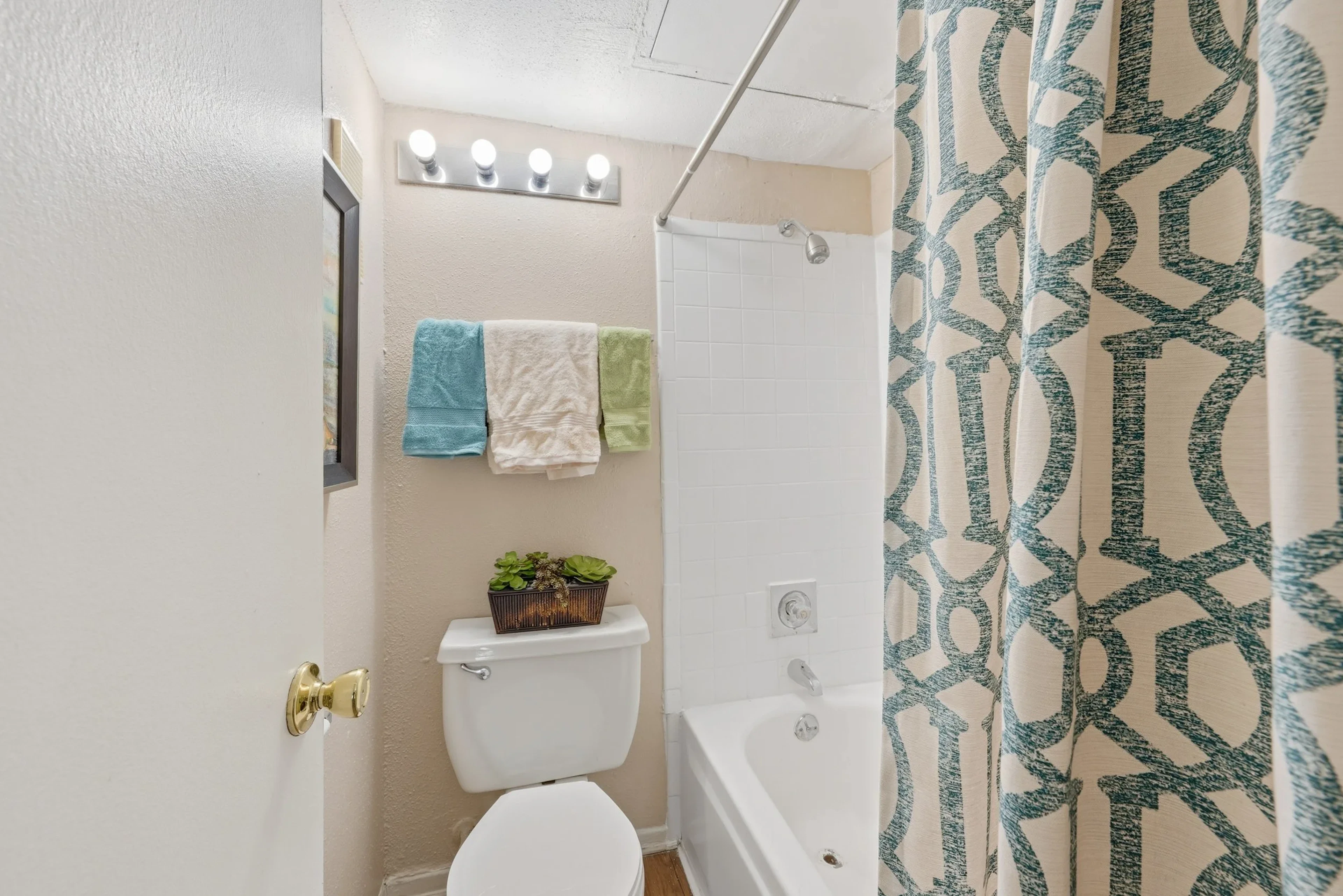 Apartment interior at Woodtrail Apartment Homes in Houston, TX.