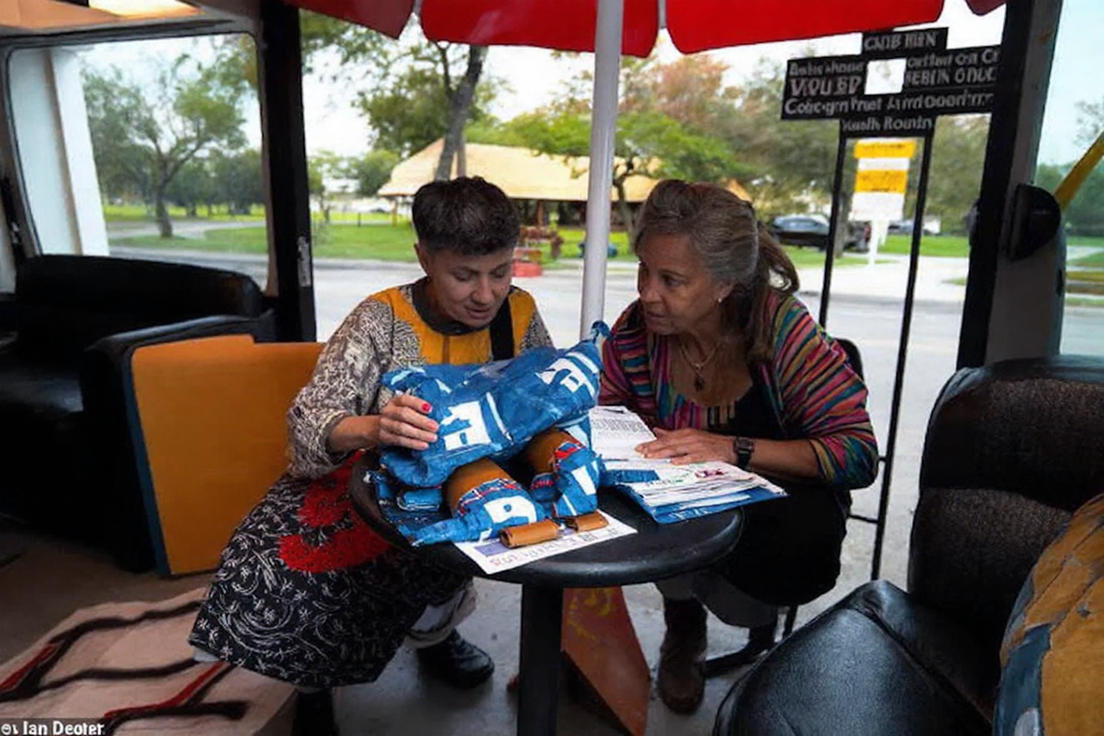 Houston artist Violette Bule organizes an Aug 22 pop-up art fair at Art League Houston, with proceeds aiding Venezuela earthquake survivors.